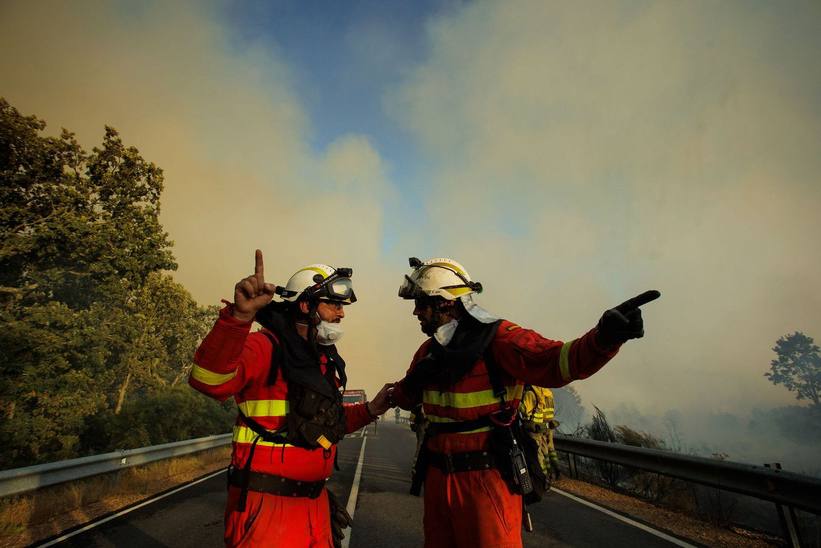 Incendio forestal en El Payo, ICAL José Vicente (2).jpg
