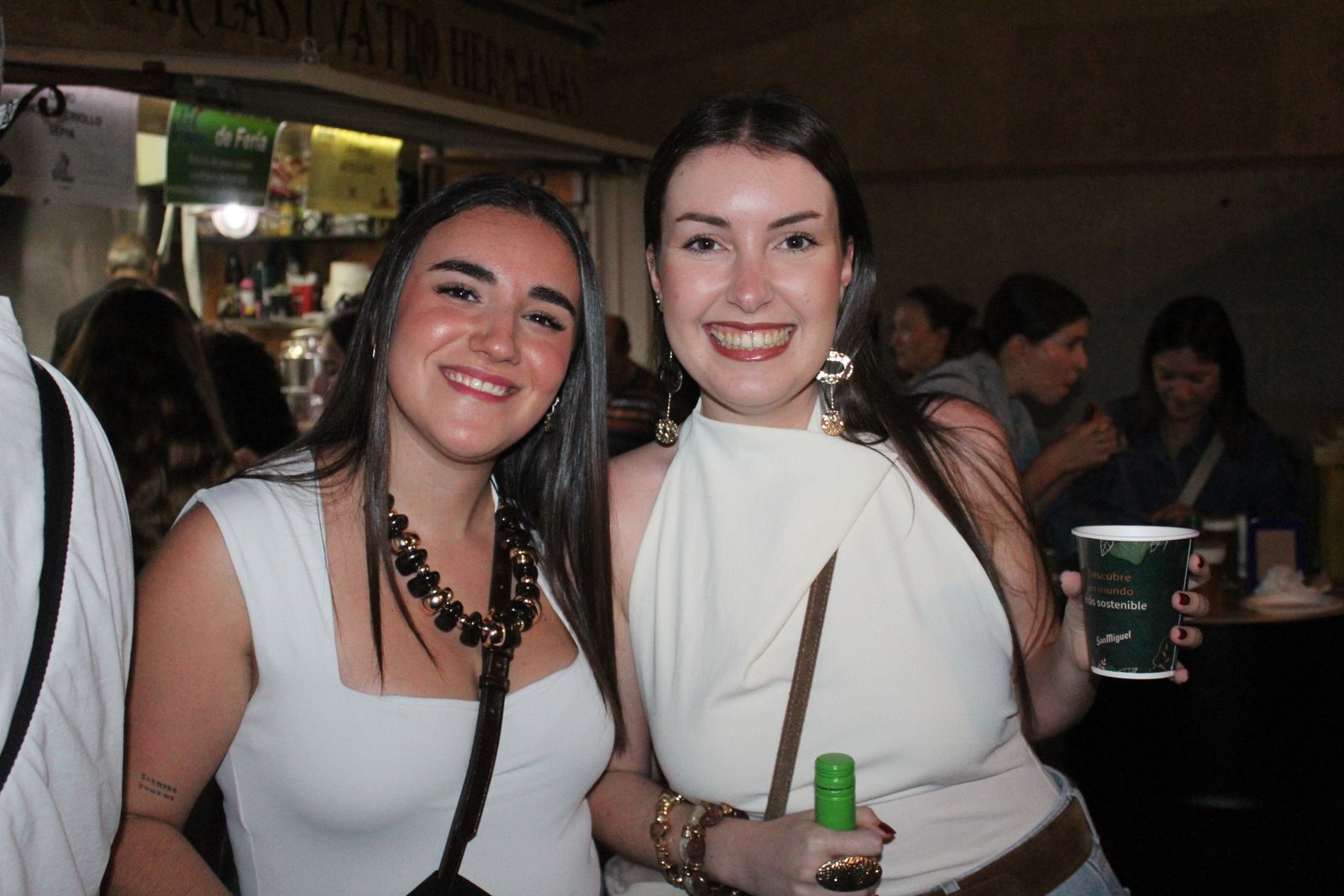 Ambiente en la Feria de Día en la tarde de este jueves