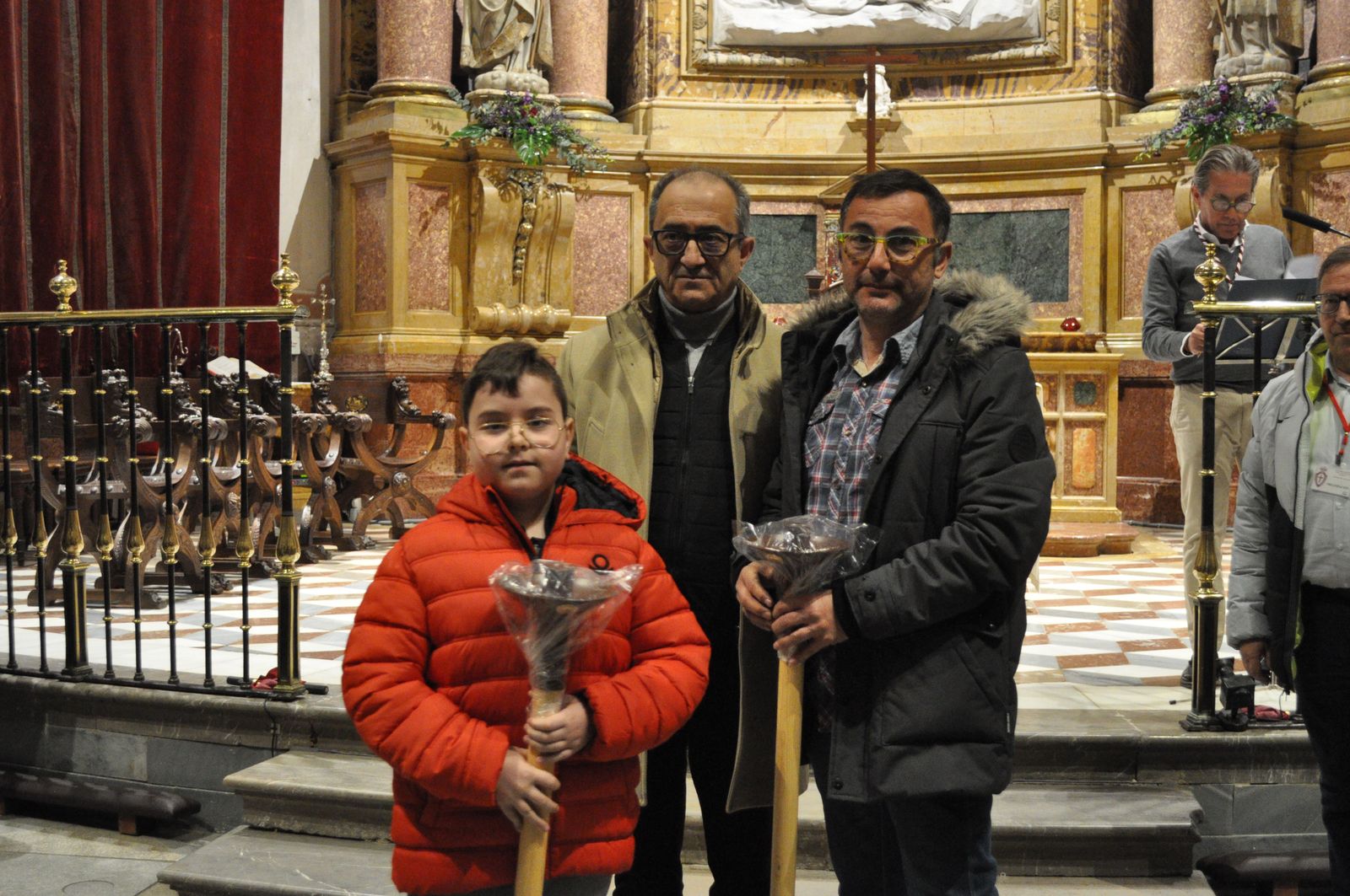 entrada-de-nuevos-hermanos-y-reconocimiento-a-mayordomos-de-la-cofradia-del-silencio-2023-33