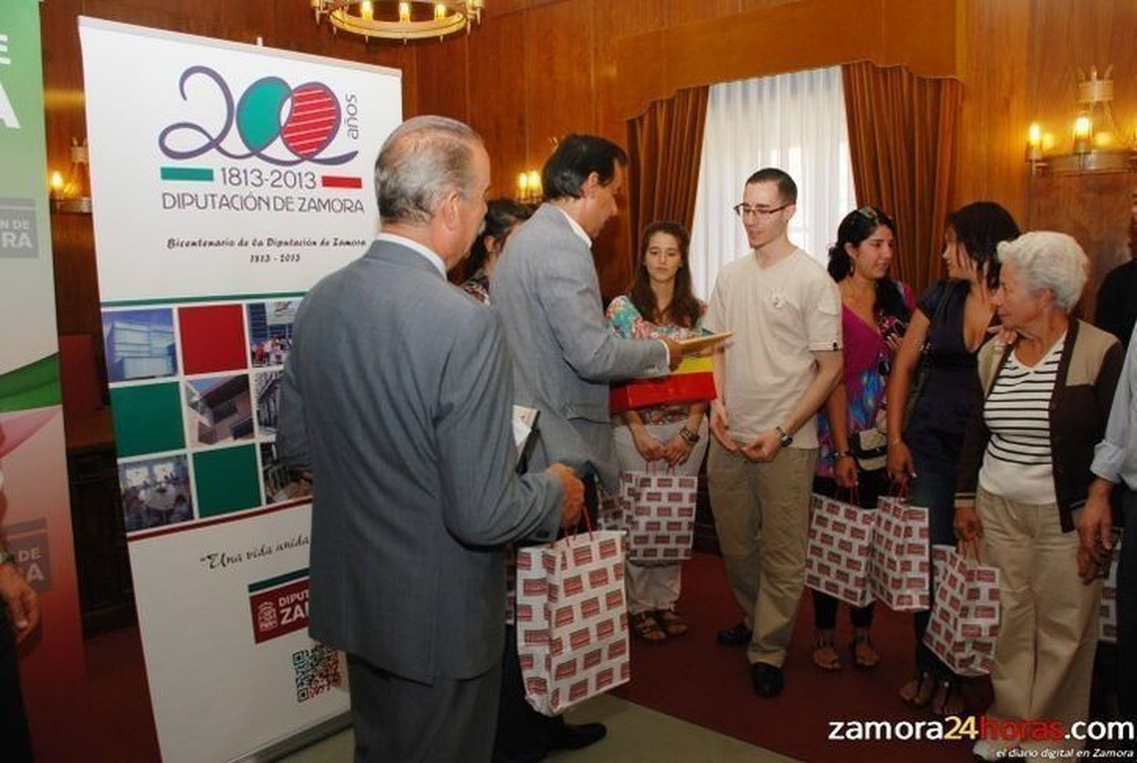 Los programas Añoranza y Raíces reciben una subvención de 25.000 euros de la Junta