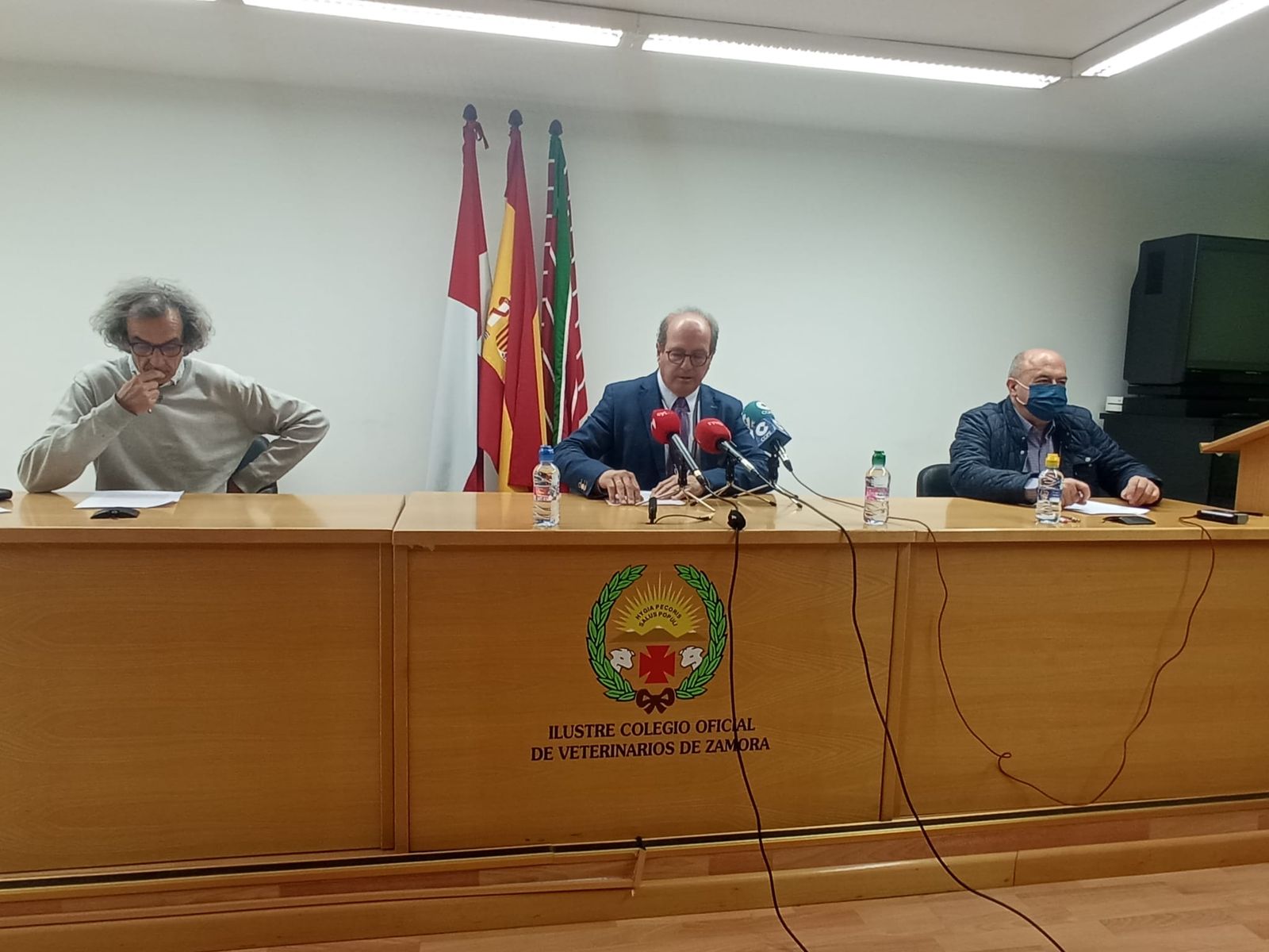 El Colegio Oficial de Veterinarios de Zamora presenta el I Premio de Investigación Albéitar Francisco de la Reyna