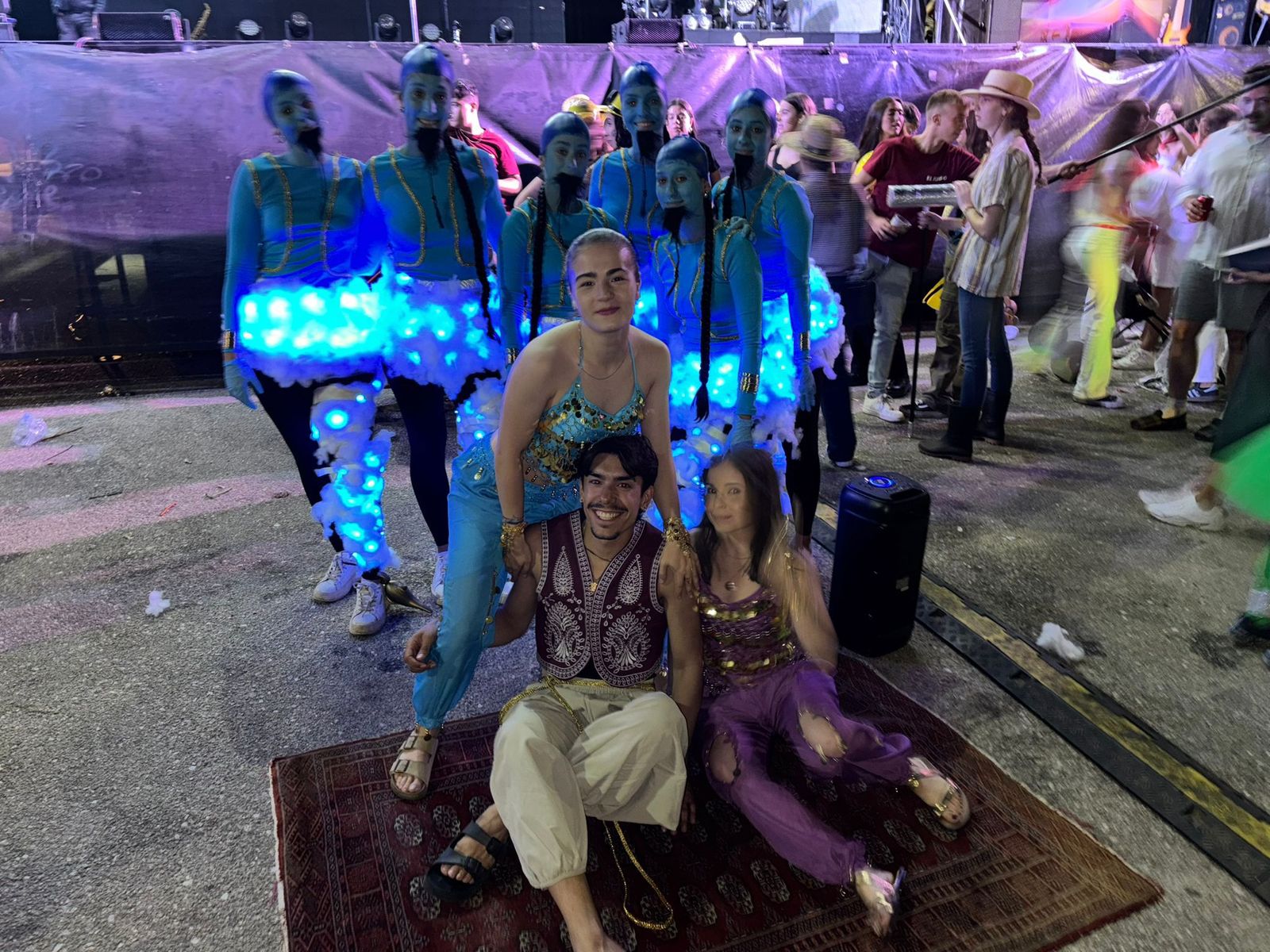 Desfile de peñas en Masueco 2025