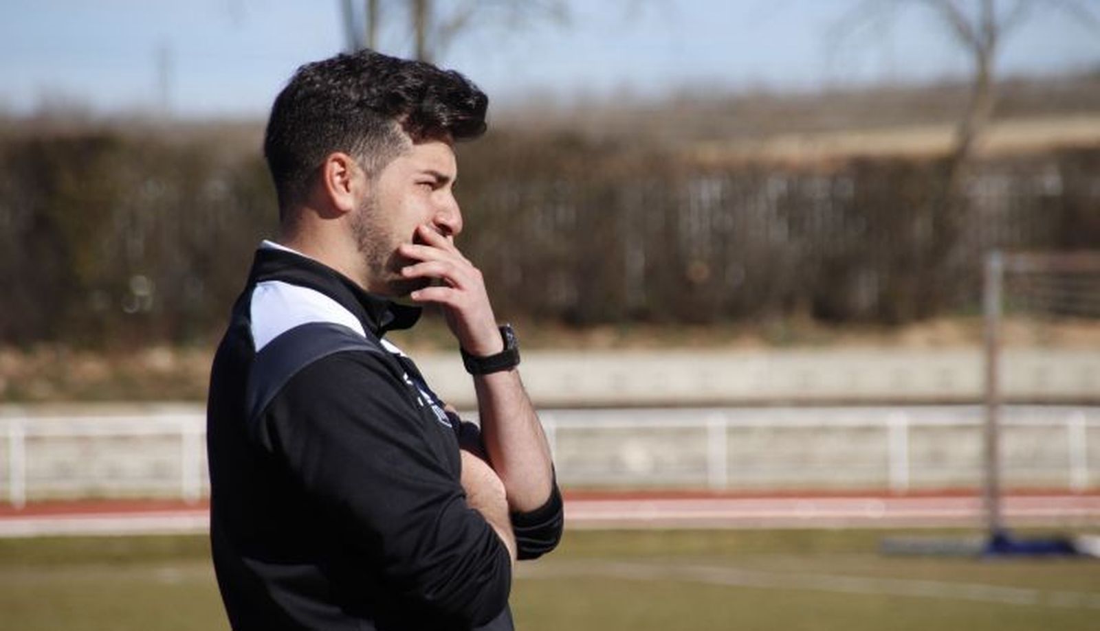 Carlos Valverde, en un duelo ante el Guijuelo | FOTO SALAMANCA24HORAS.COM Carlos Valverde, en un duelo ante el Guijuelo | FOTO SALAMANCA24HORAS.COM