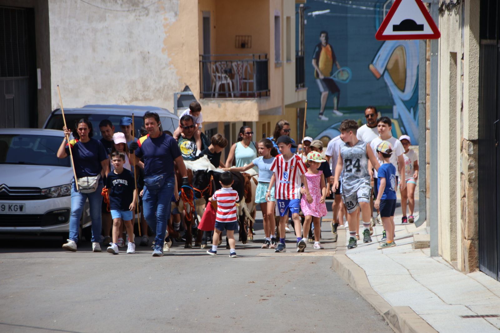 Castellanos de Villiquera, encierro infantil