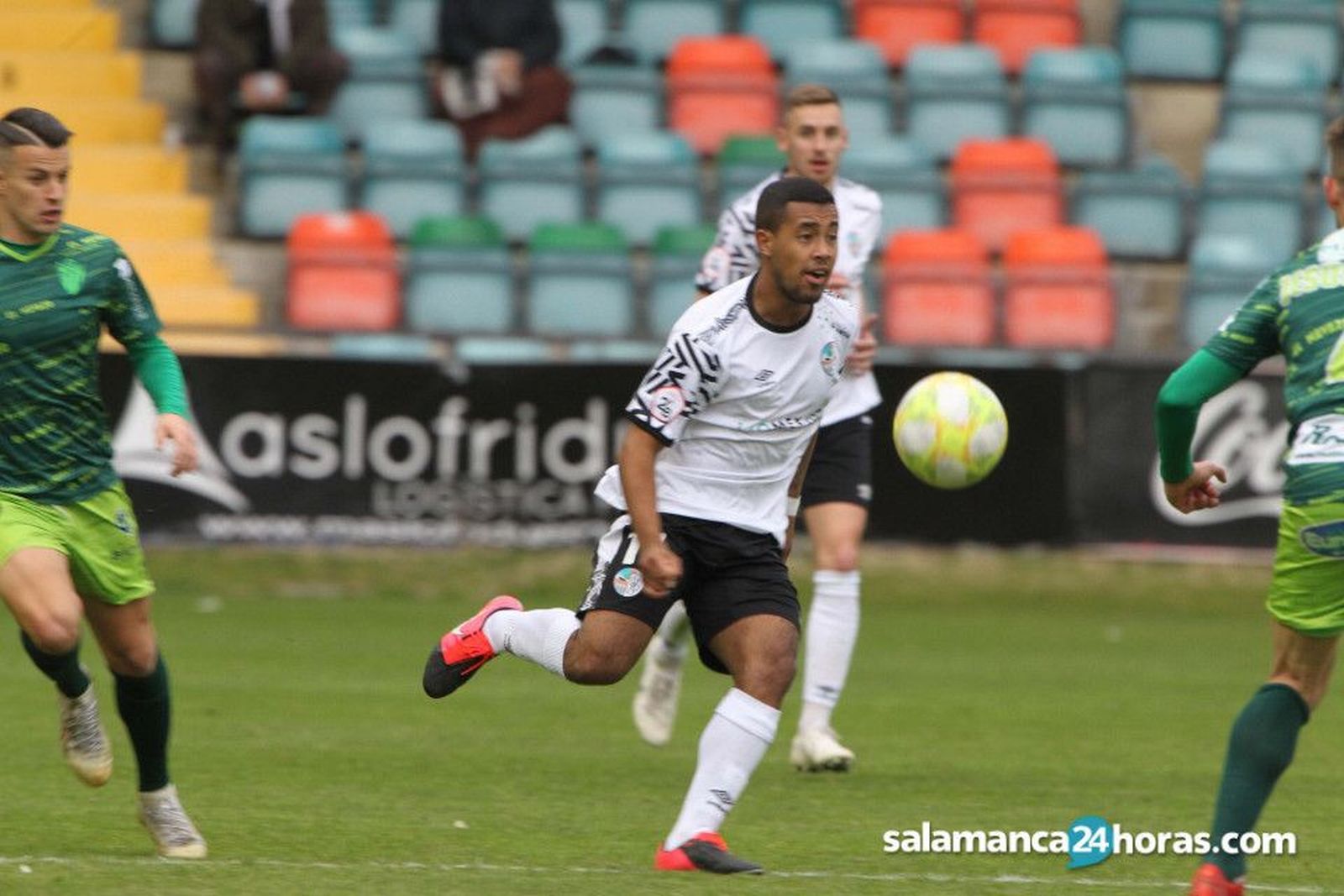 OWEN FALCONIS GUIJUELO 2