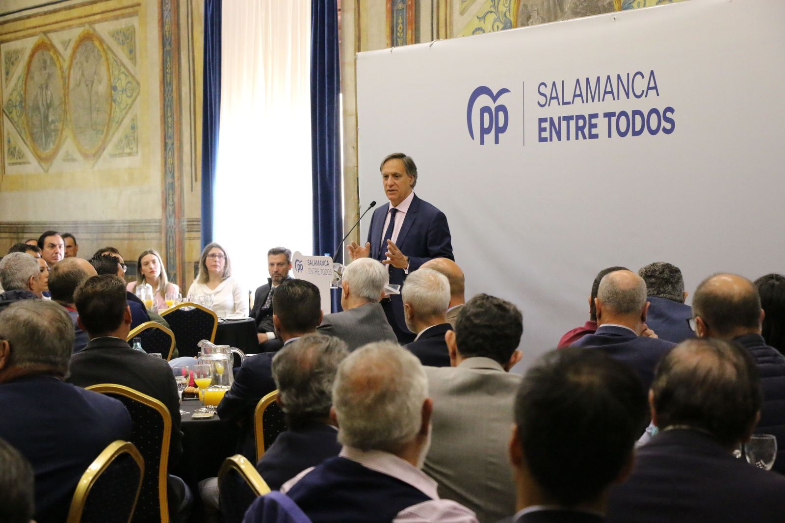 Encuentro de Carbayo con empresarios de diferentes sectores económicos de la ciudad de Salamanca
