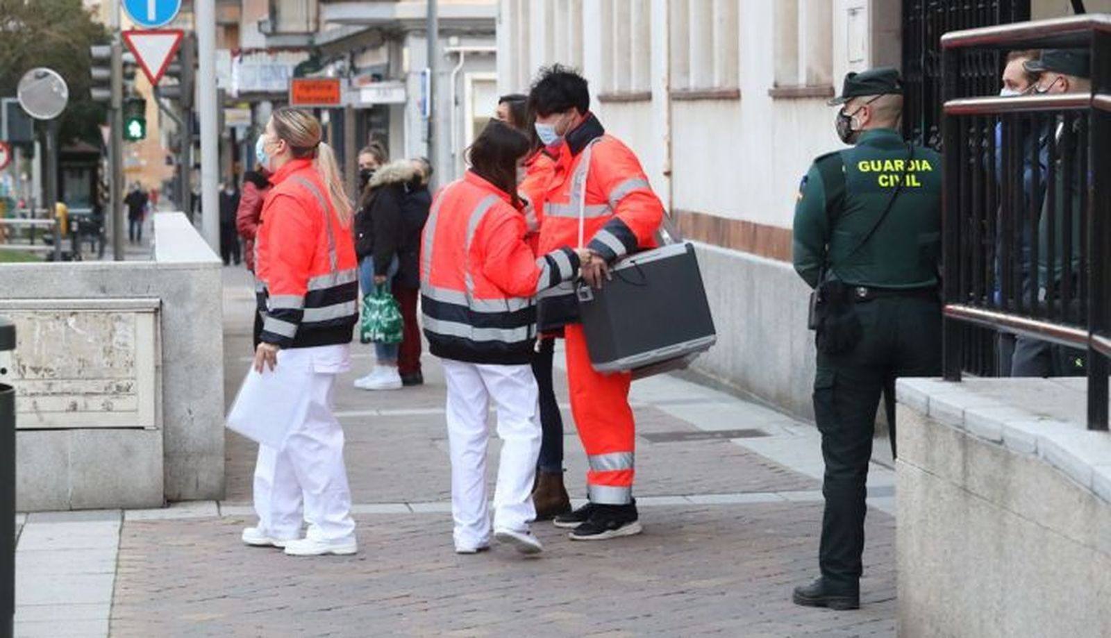 Reparto de las primeras dosis de la vacuna