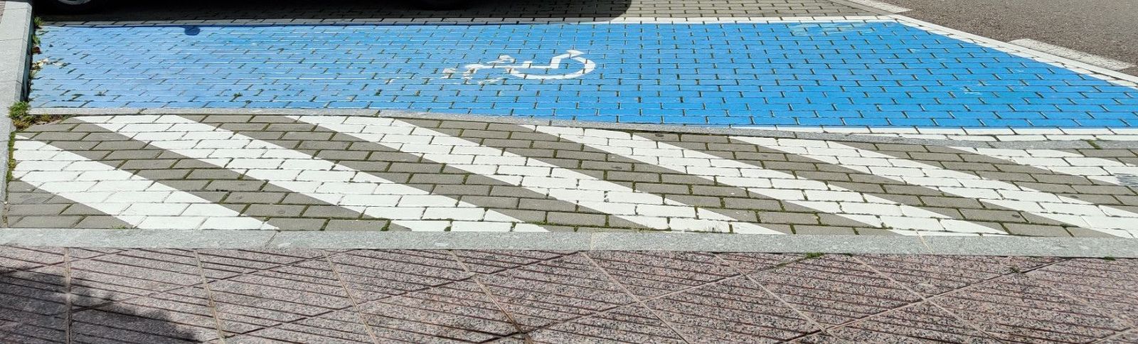 Los vecinos de Carrascal con tarjeta de estacionamiento de movilidad reducida aparcarán gratis en Salamanca