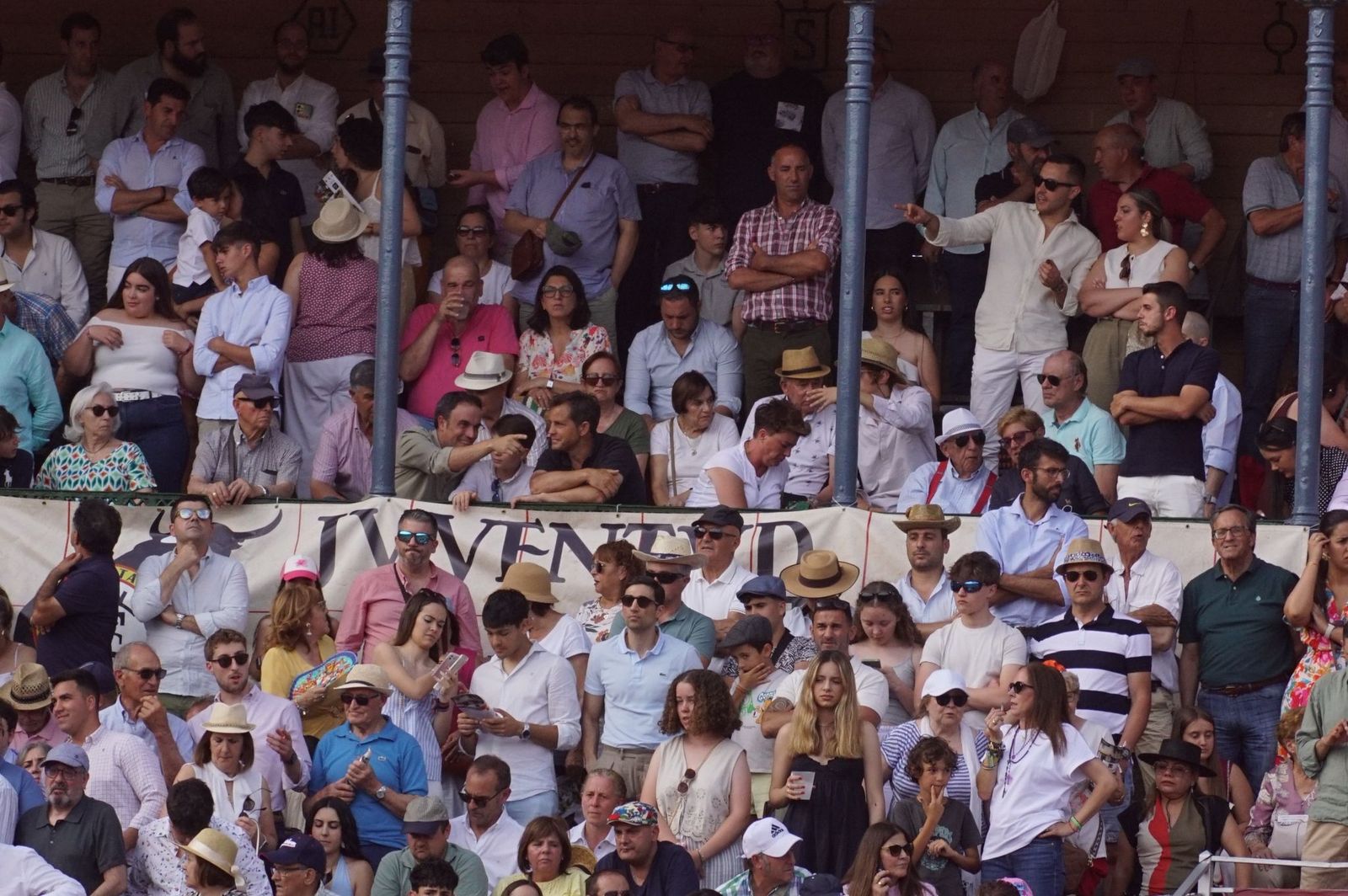 whatsapp-image-2025-06-14-at-21-32-10-2