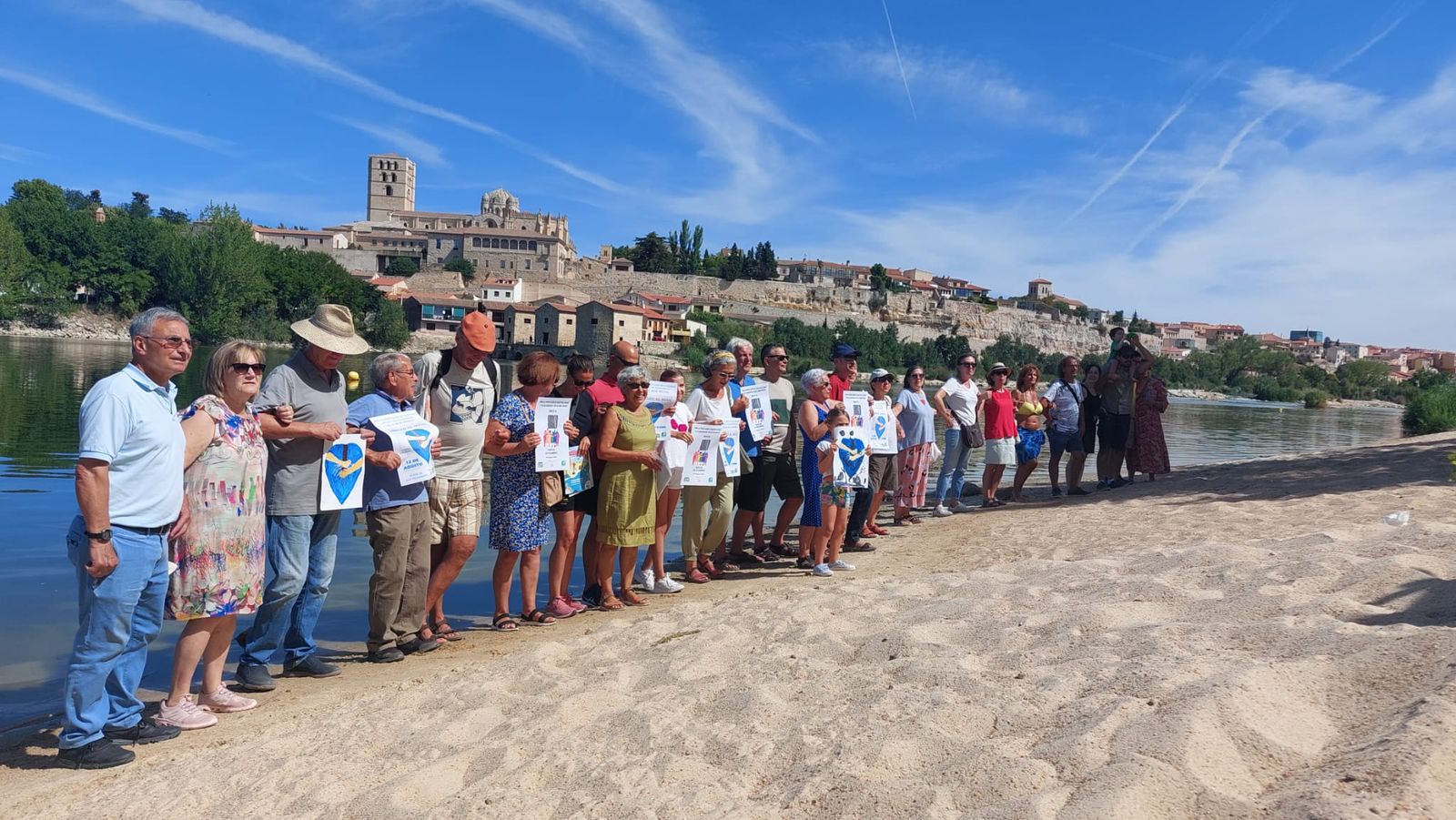 cadena-humana-por-el-agua-en-los-pelambres-7