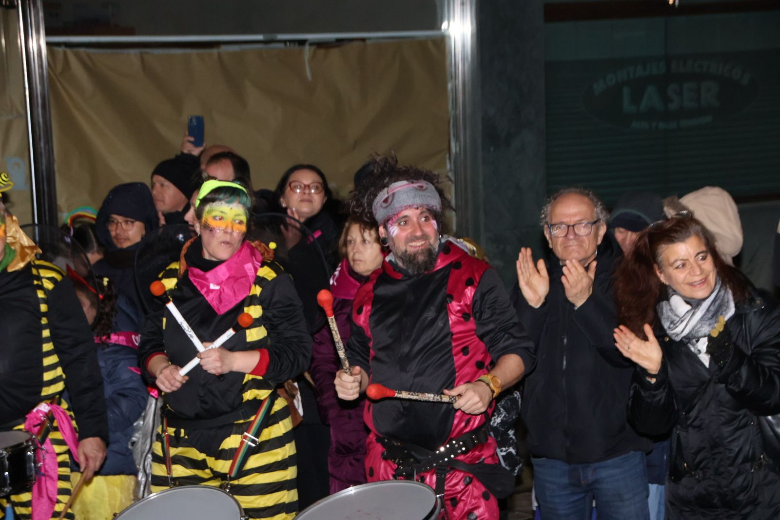 Desfile de disfraces con pasacalles a cargo de Blocco Charr