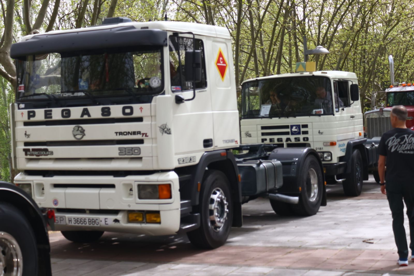 Concentración de camiones clásicos por la X Ruta Peña de Francia Clásicos Pesados CYL