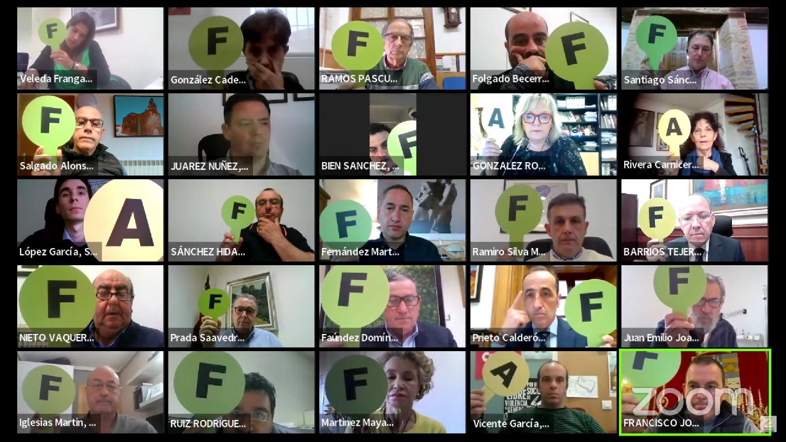 Un instante de la votación