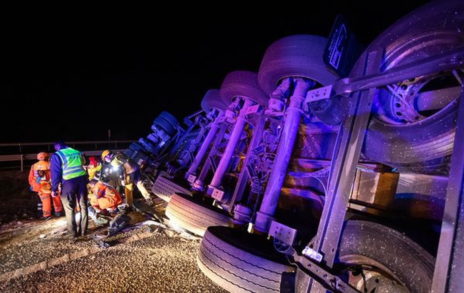 Un fallecido en un accidente a la A 62 en Fuentes de Oñoro. Foto José Vicente ICAL