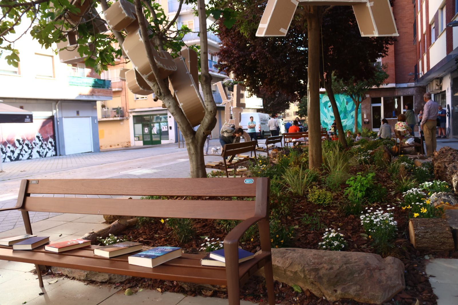 Cuentacuentos y quedada de lectura en el Barrio del Oeste