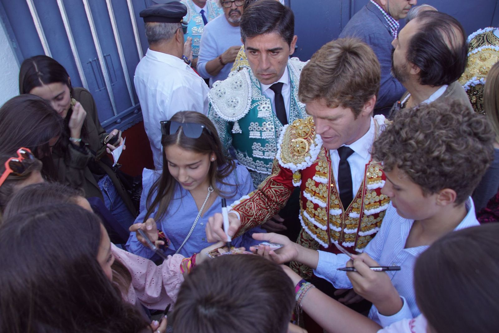 Así ha vivido la afición salmantina el adiós a la feria desde los tendidos: imágenes del ambiente en la corrida concurso