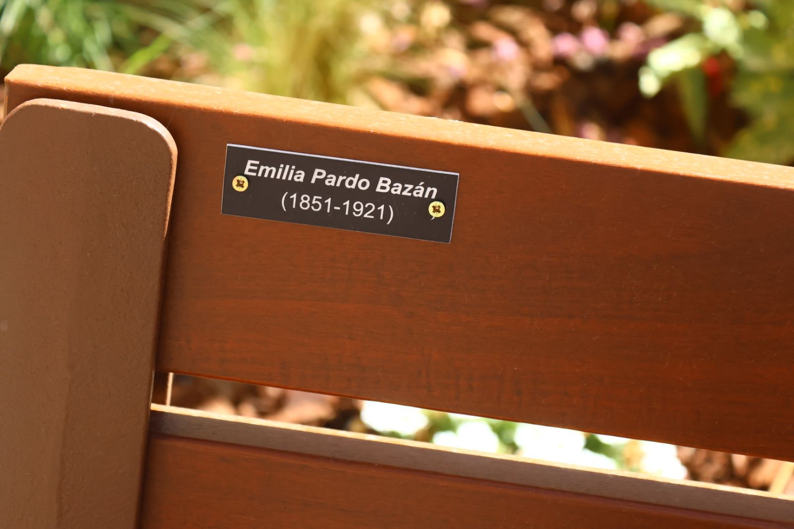 Cuentacuentos y quedada de lectura en el Barrio del Oeste