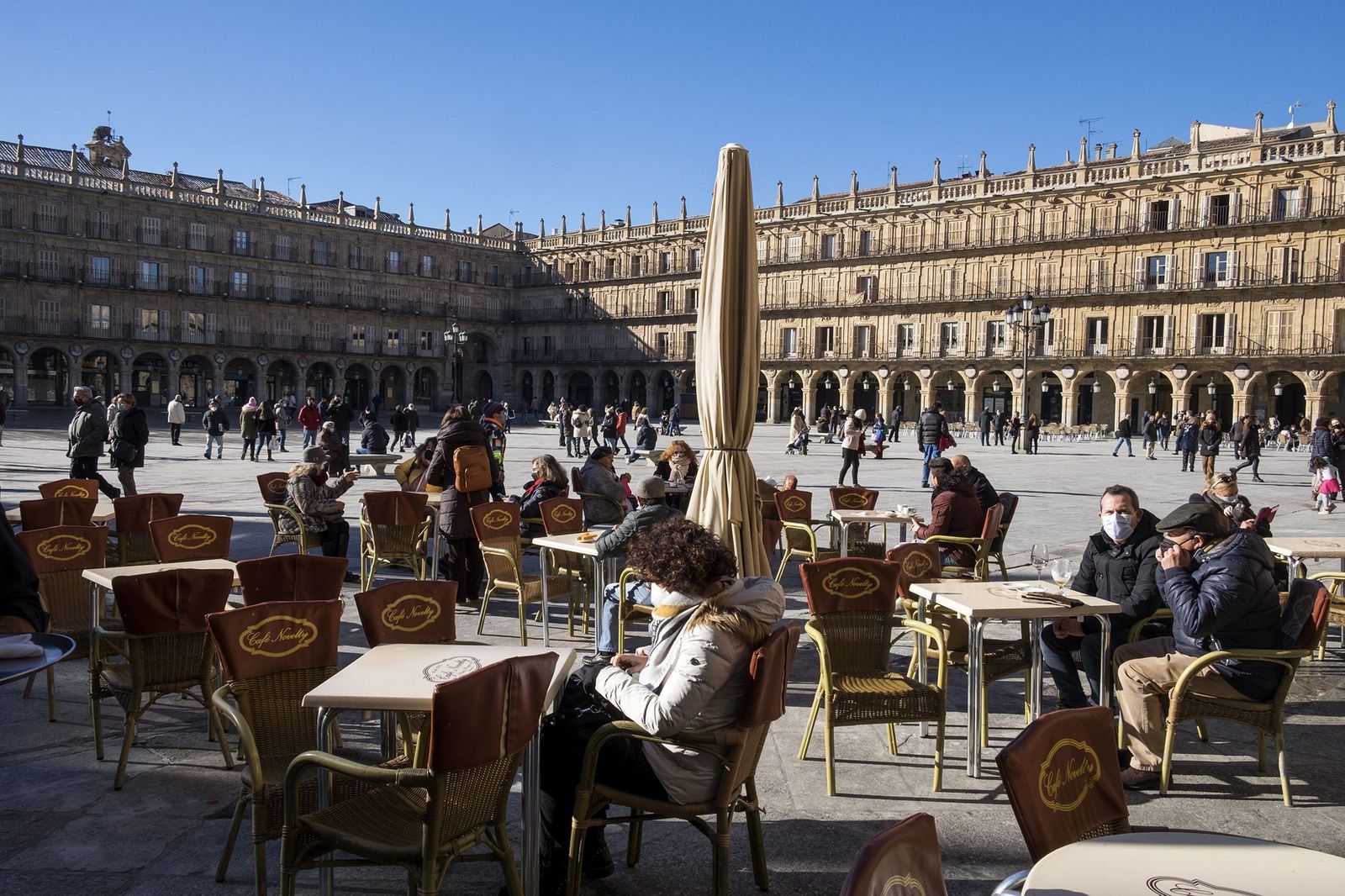Terrazas abiertas en Salamanca tras el cierre del interior de la hostelería
