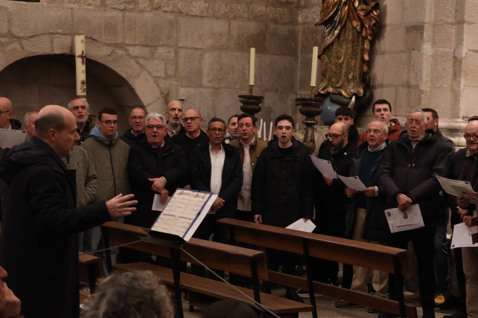 GALERÍA | Silencio rito entrada