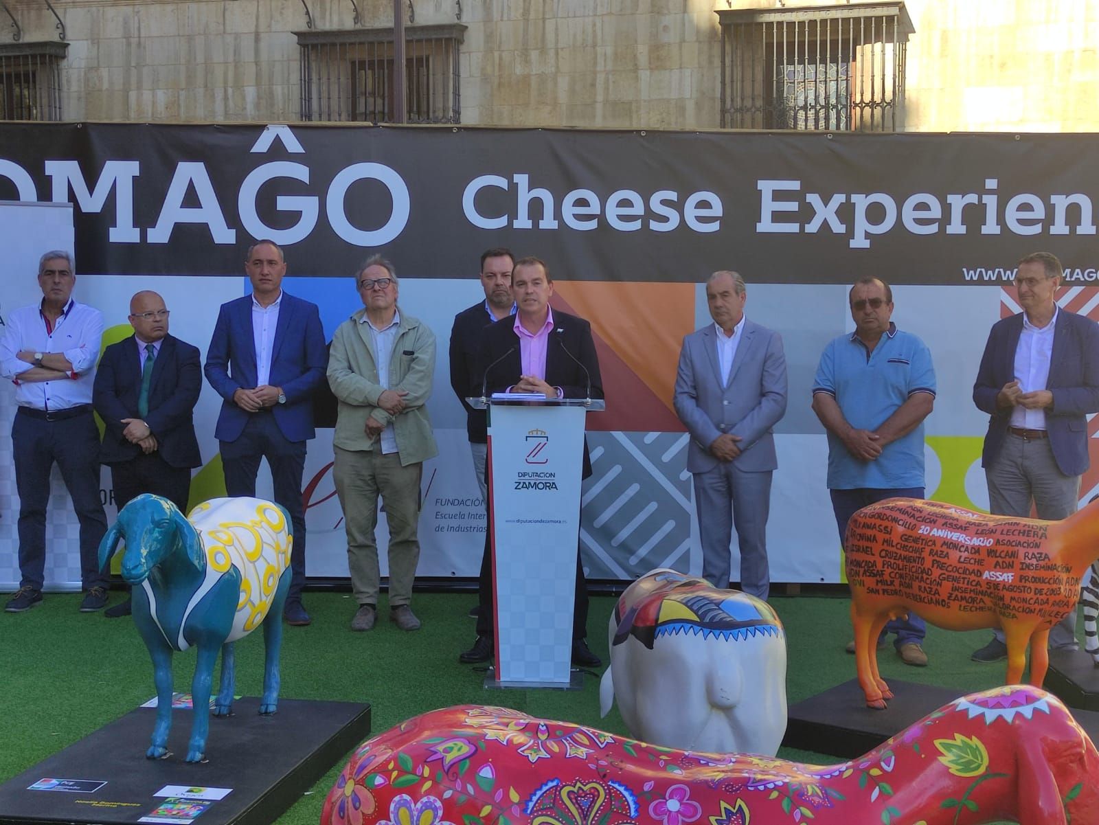 la-exposicion-ovejas-de-fromago-llega-al-centro-de-leon-4