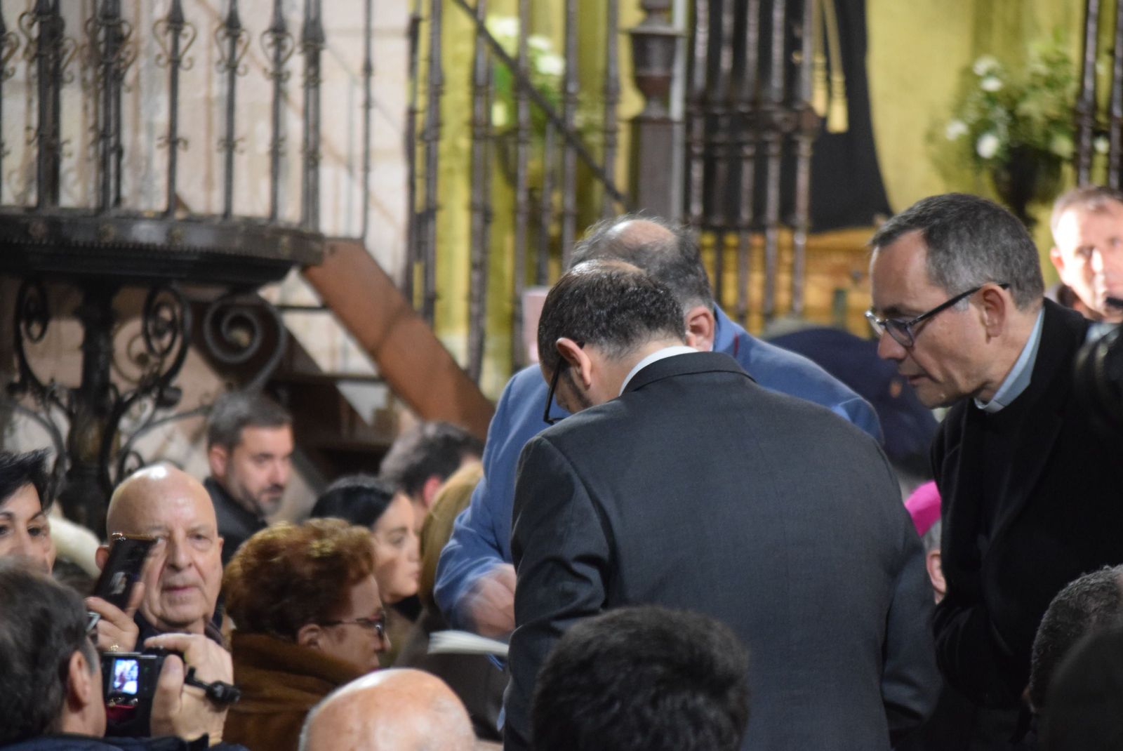 himno-a-la-virgen-de-la-soledad-36