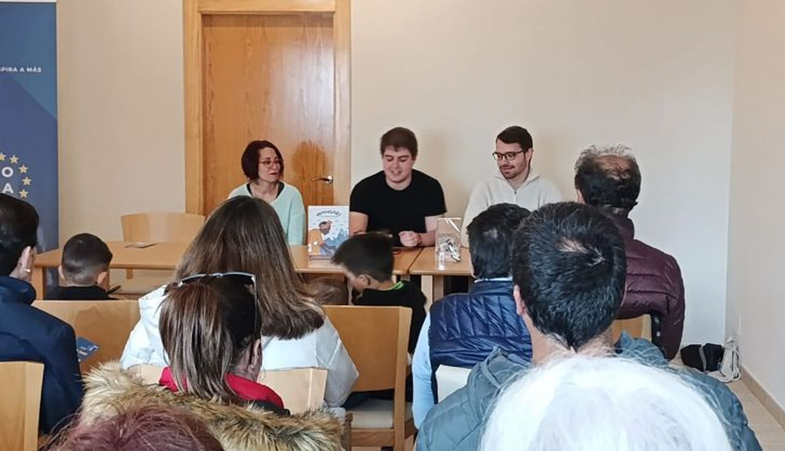 Un habitante un árbol en Cabrillas (3)