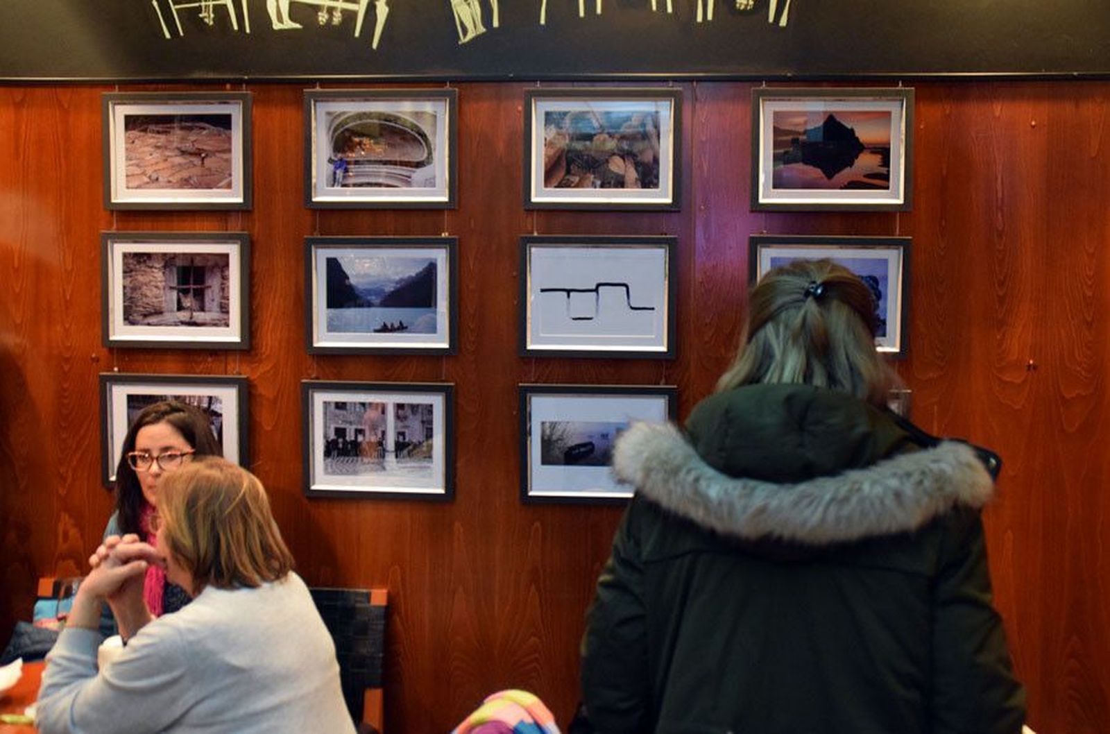 Photo escuela exposicion solidaria 2018