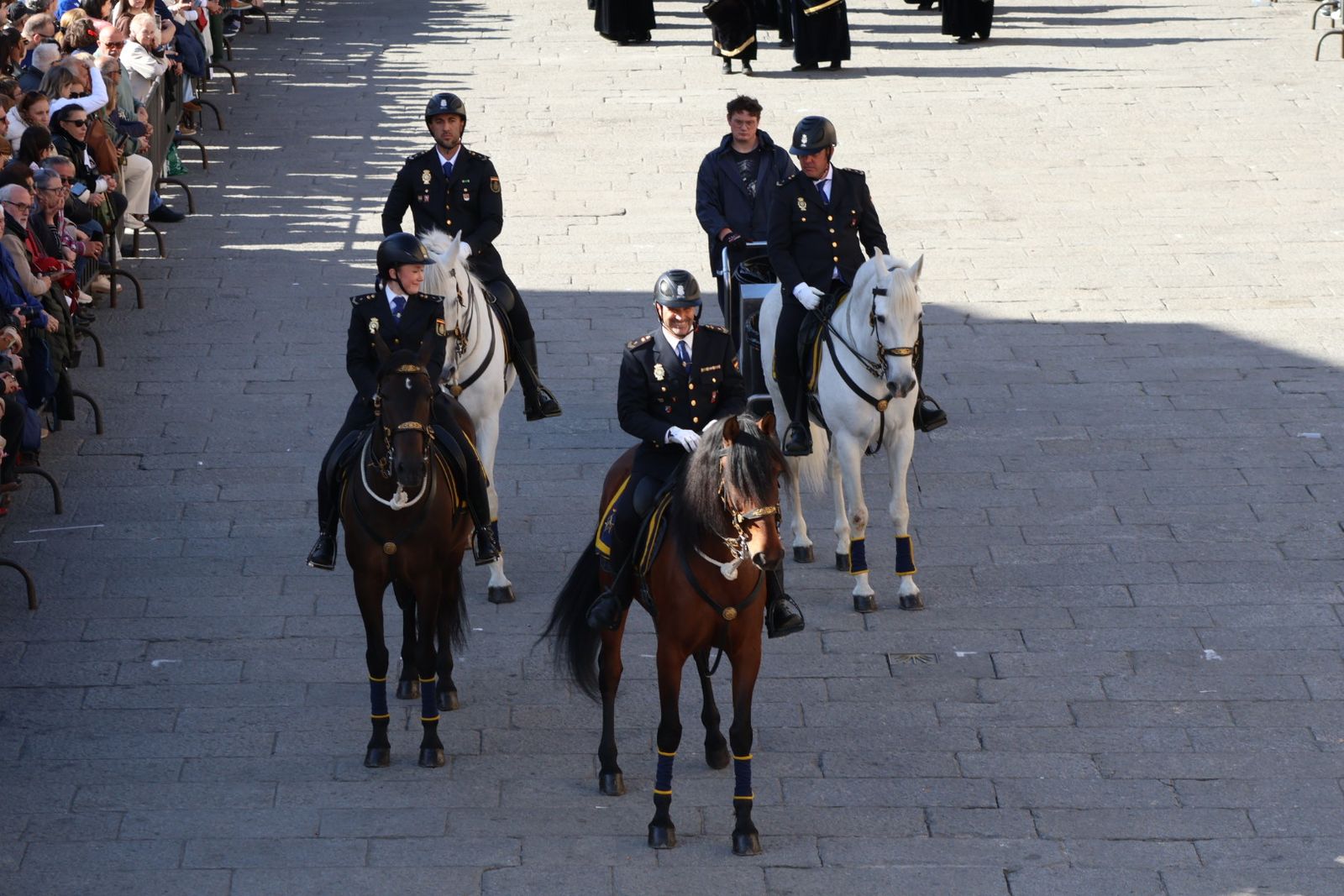 GALERÍA | Revive en imágenes la procesión del Santo Entierro