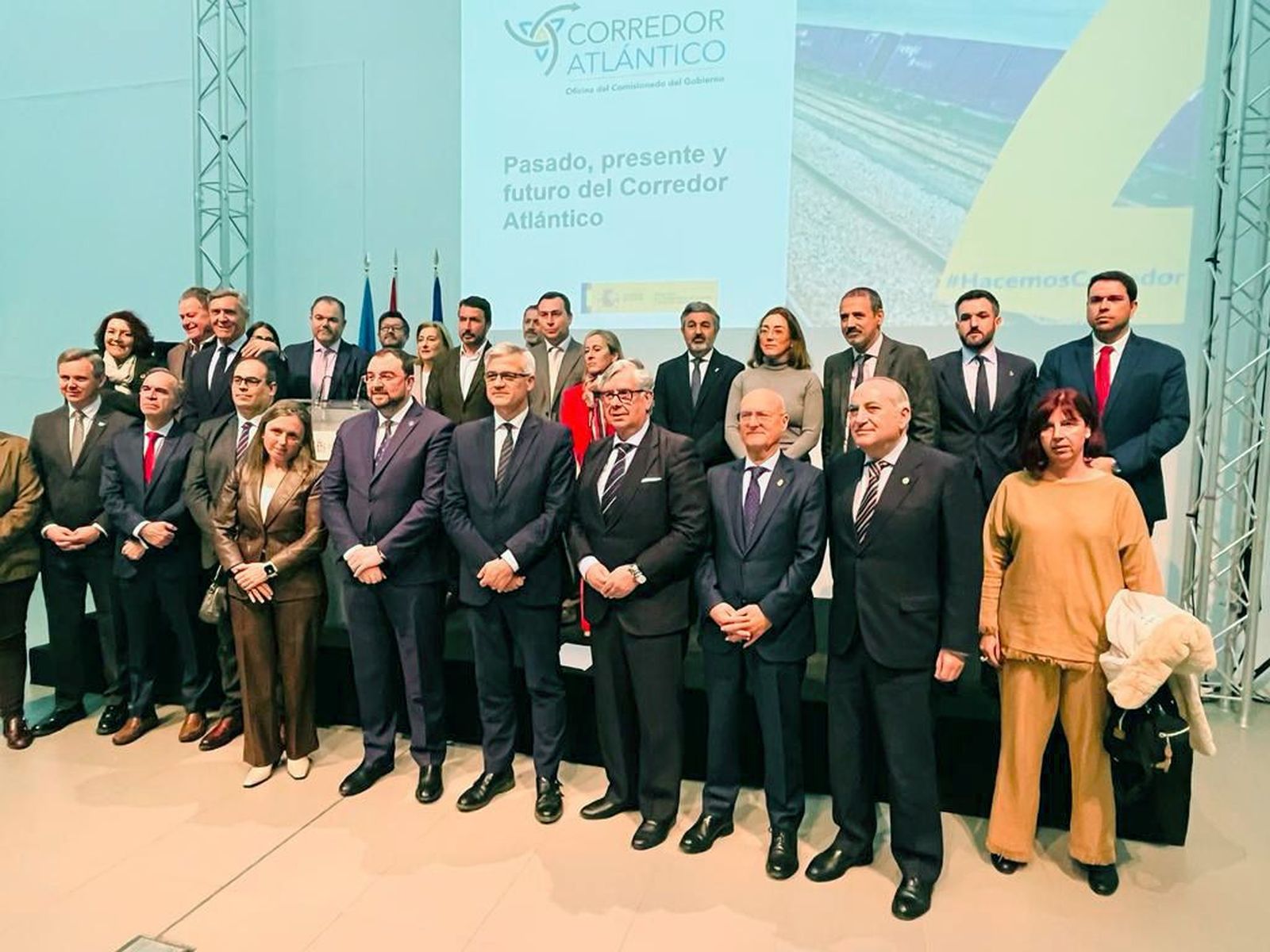 La consejera de Movilidad y Transformación Digital, María González Corral, asiste al acto de presentación del Comisionado para el Corredor Atlántico. La consejera de Movilidad y Transformación Digital, María González Corral, asiste al acto de presentación del Comisionado para el Corredor Atlántico.