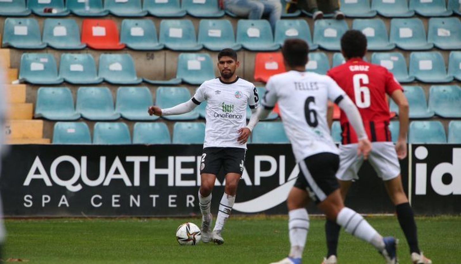 Luis Martínez, en el duelo ante el Unión Adarve | FOTO SALAMANCA24HORAS.COM