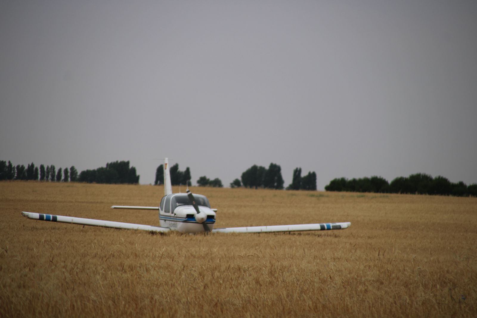 Aterrizaje forzoso de una avioneta de Matacán en Rágama