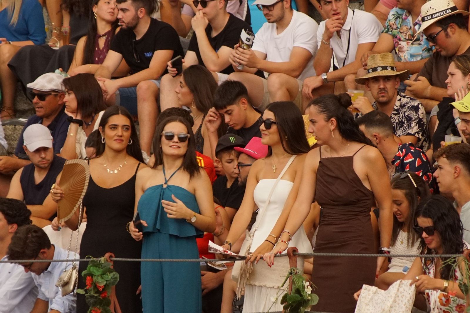 Javier Castaño se despide de Guijuelo y Damián Castaño, su hermano, e Ismael Martín salen a hombros en Guijuelo