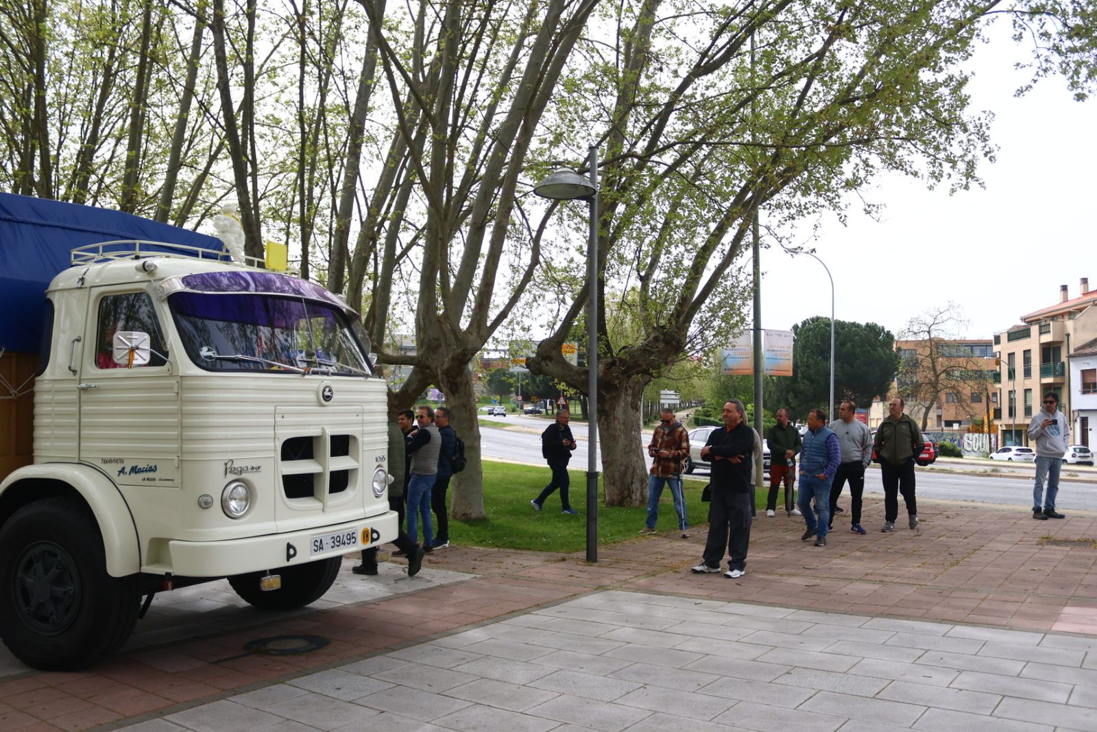 Concentración de camiones clásicos por la X Ruta Peña de Francia Clásicos Pesados CYL