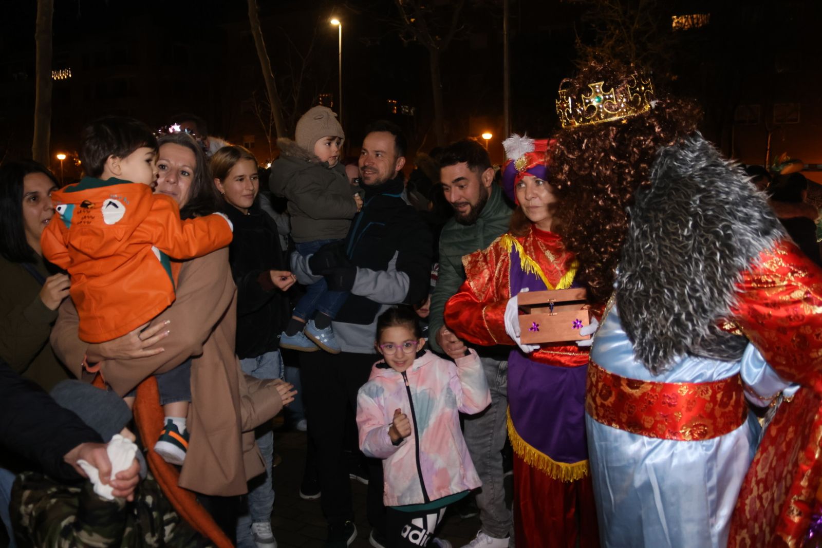 Pasacalles navideño en el barrio de El Zurguén