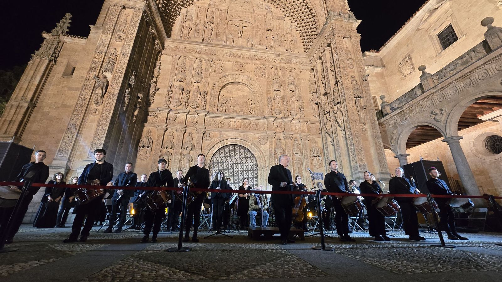 Videomapping en la fachada de la iglesia de San Esteban por la conmemoracion de el V Centenario de la Escuela de Salamanca