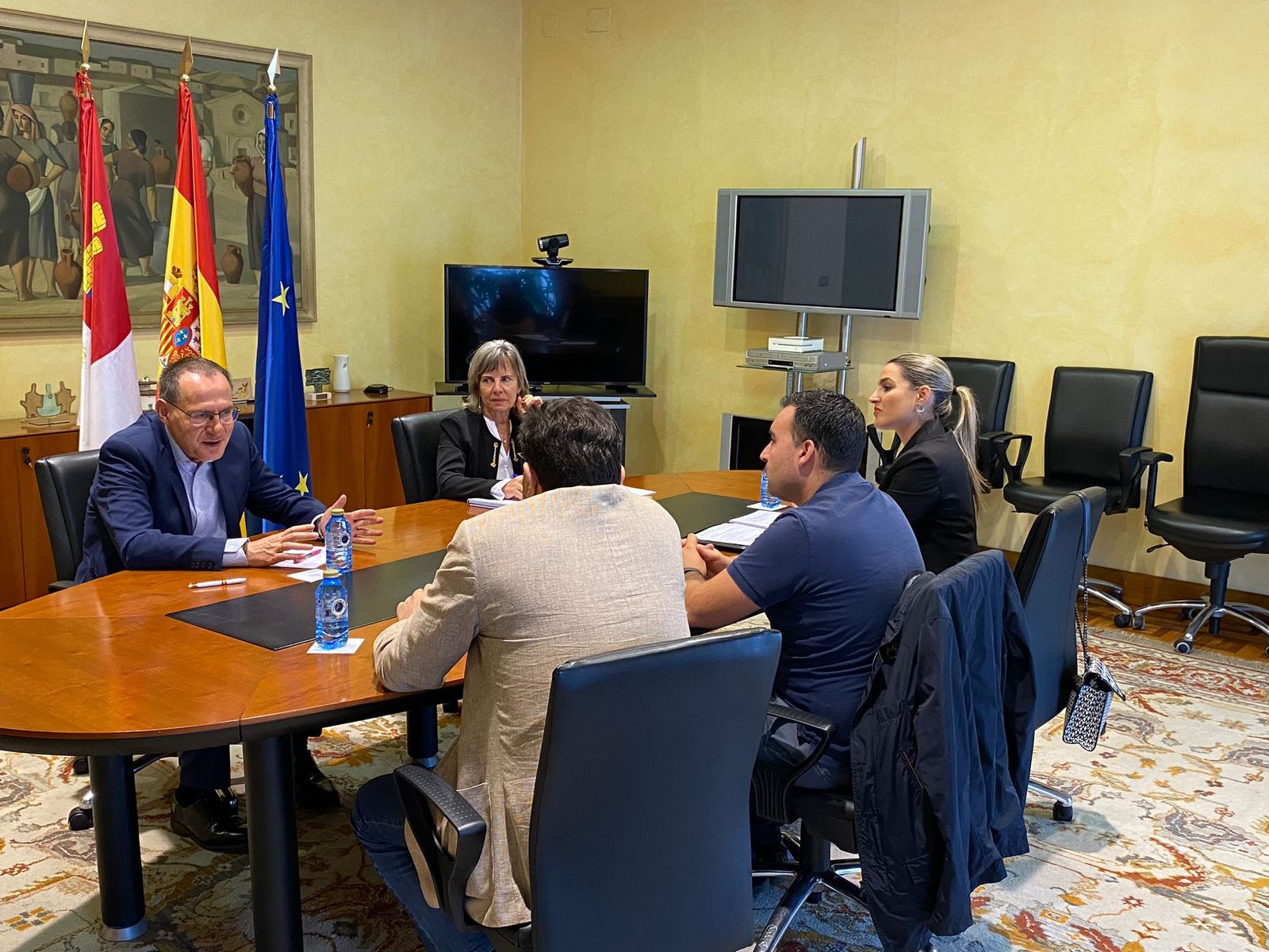 Reunión entre Subdelegación del Gobierno y Zamora 10.