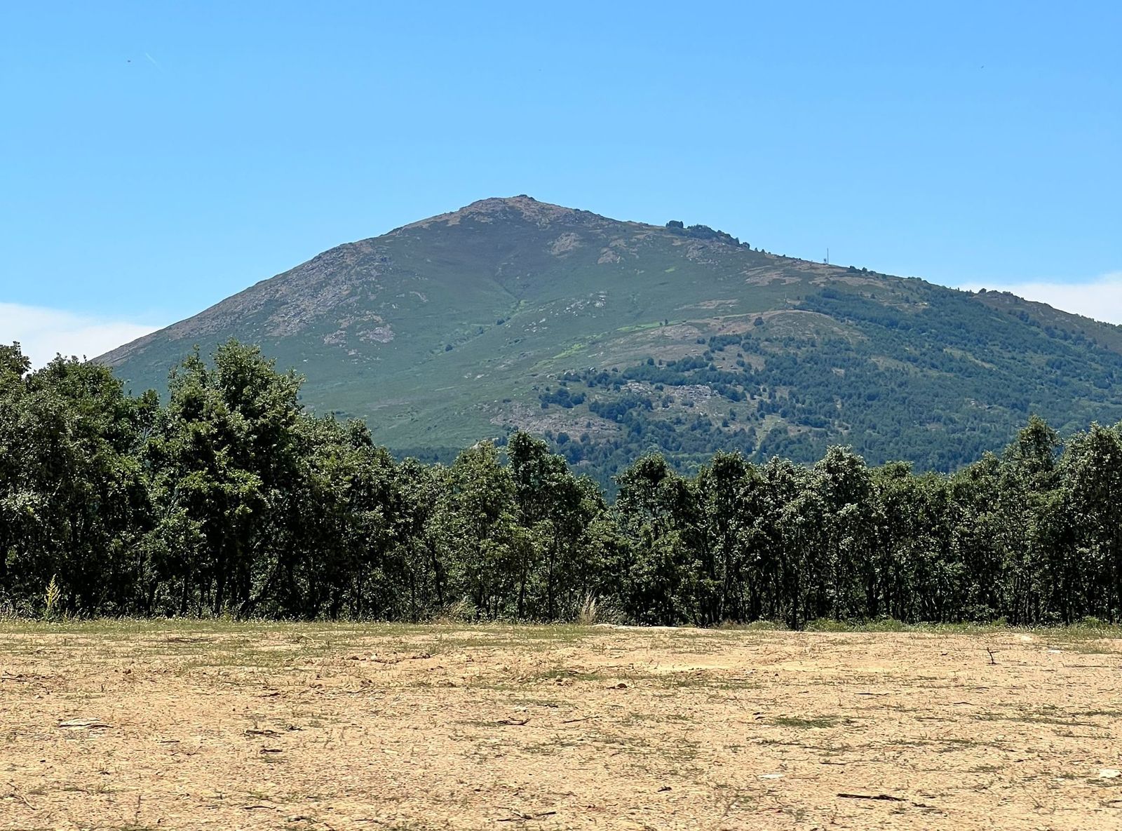 Monte Pico Jalama en El Payo. Foto Salamanca24horas Monte Pico Jalama en El Payo. Foto Salamanca24horas