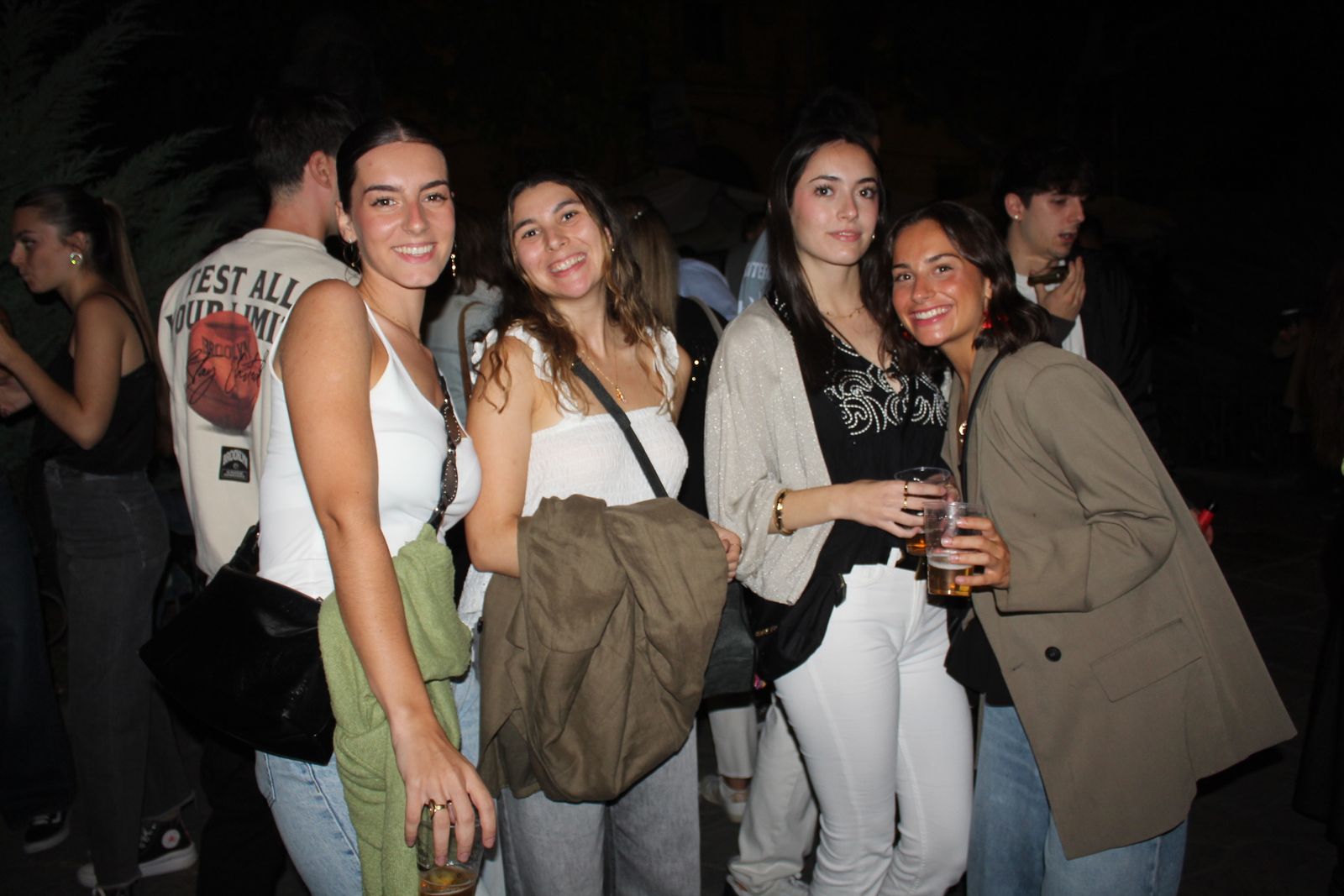 Ambiente en la Feria de Día en la tarde de este jueves