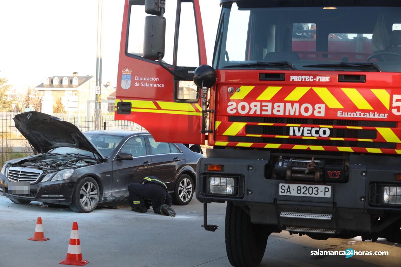 Incendio vehículo gasolinera Santa Marta (3)