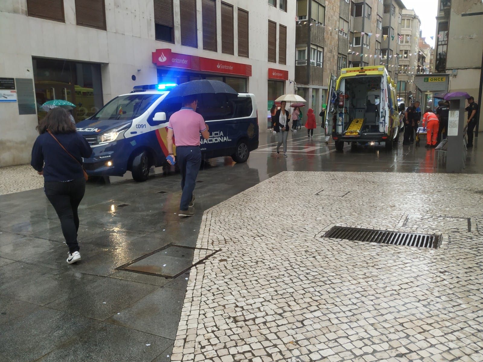 Caída de una mujer este martes en Santa Clara (4)