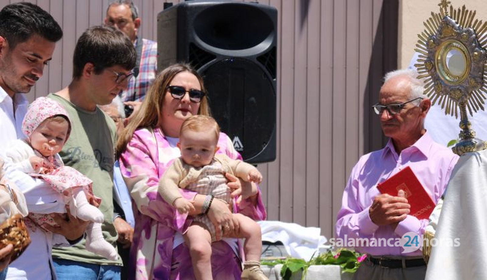 Procesión por las Fiestas del Señor en Cabrerizos (64)