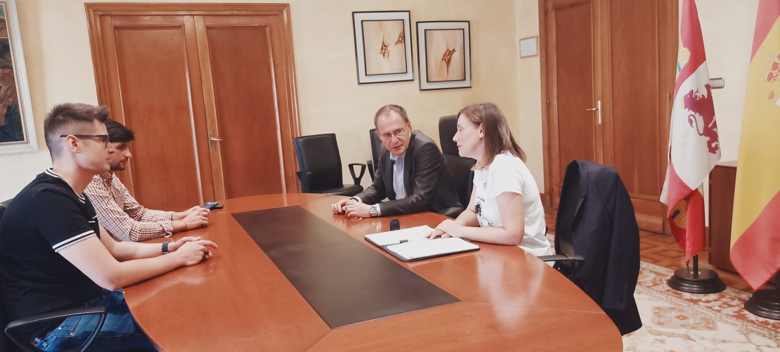 Rabanales y Bermillo de Alba trasladan a la Subdelegación del Gobierno sus problemas de conectividad