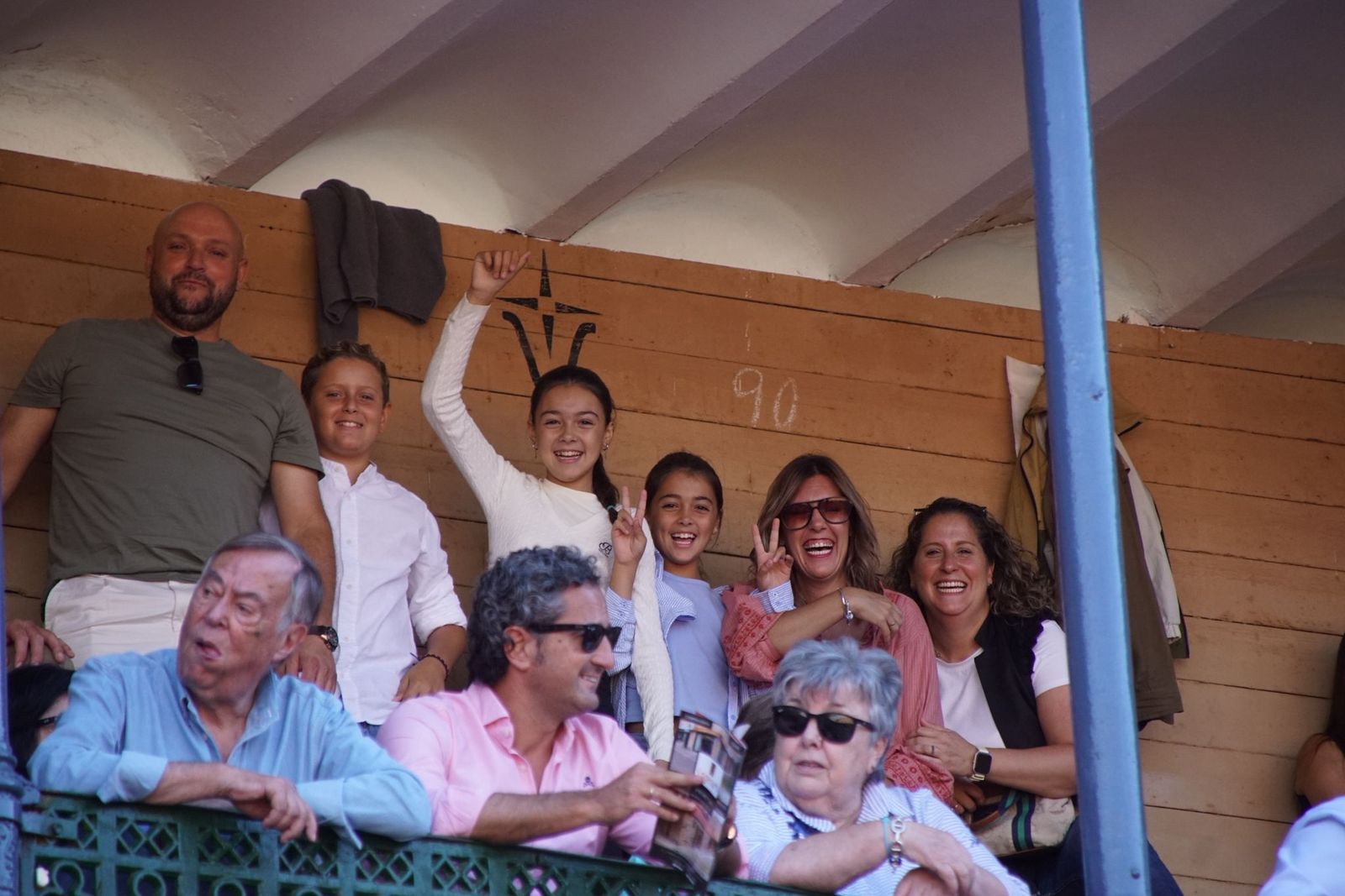 Así se ha vivido la primera corrida de la feria 2025 en La Glorieta: imágenes del ambiente en los tendidos y en el patio de cuadrillas