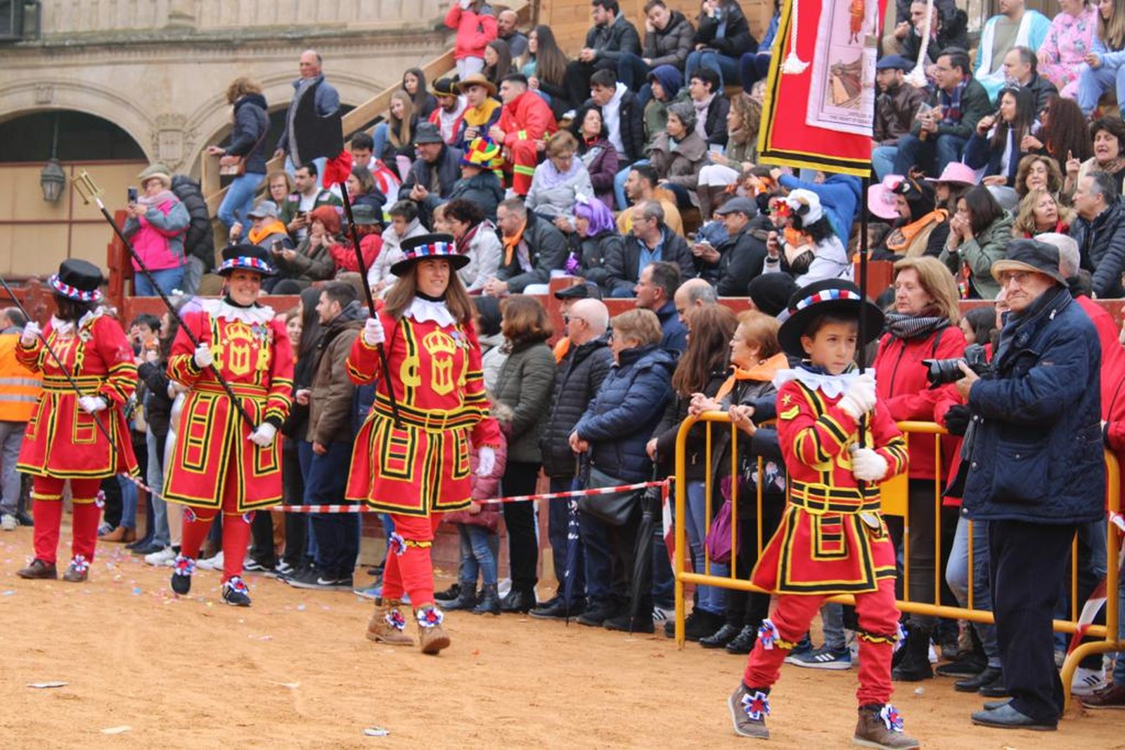 disfraces-del-sabado-de-carnaval-en-ciudad-rodrigo-35