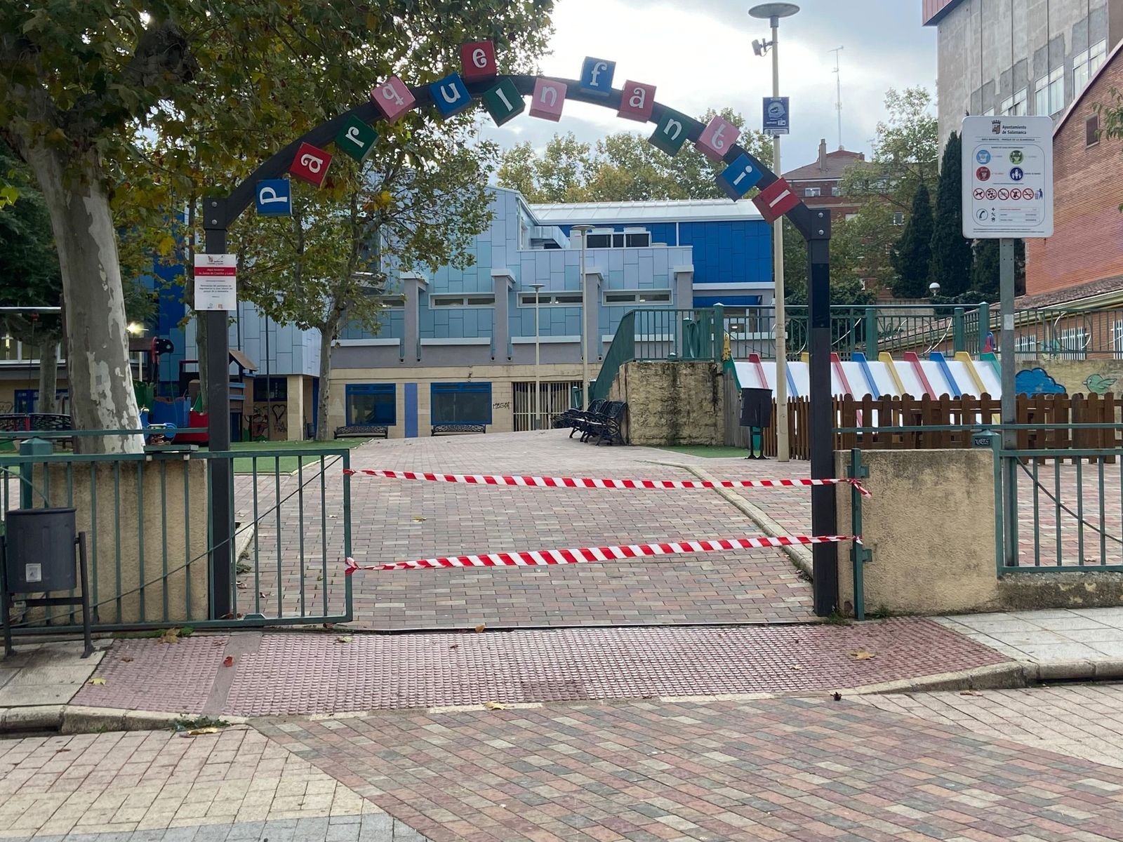 Cierre de La Alamedilla por la alerta amarilla en Salamanca