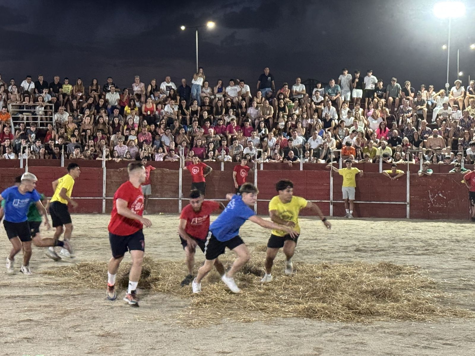 Así se ha vivido el Grand Prix de Carbajosa de la Sagrada y la posterior vaquilla