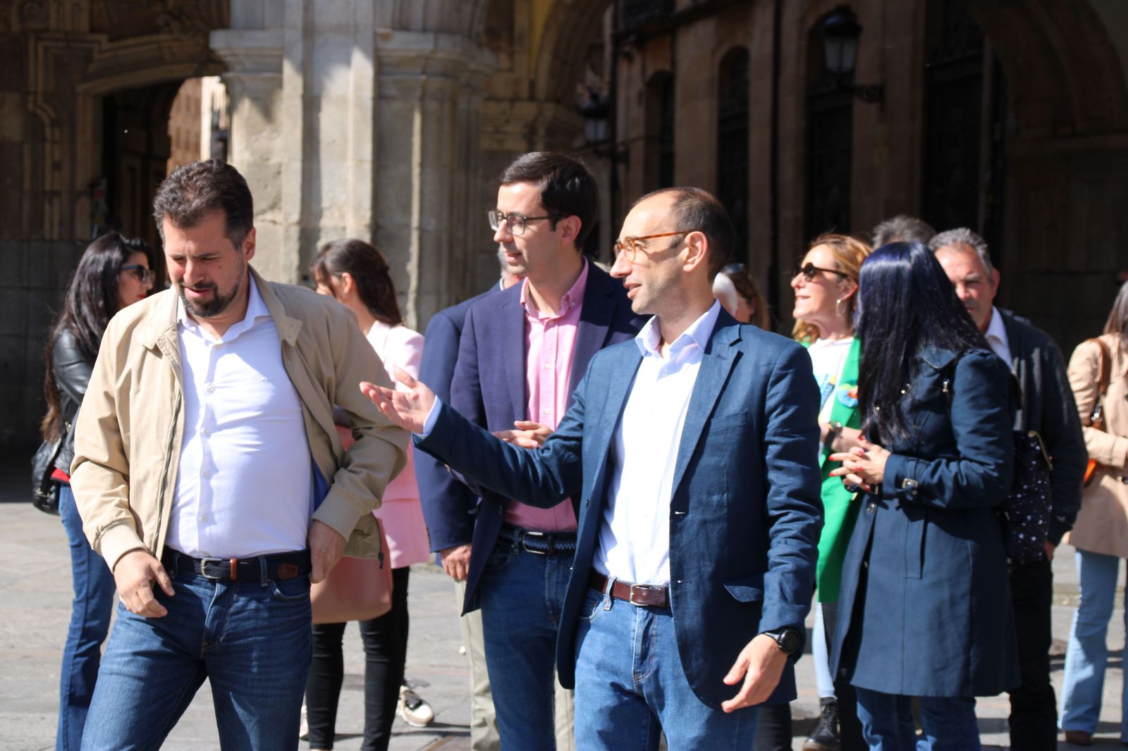 luis-tudanca-david-serrada-y-jose-luis-mateos-mantienen-un-encuentro-c-7