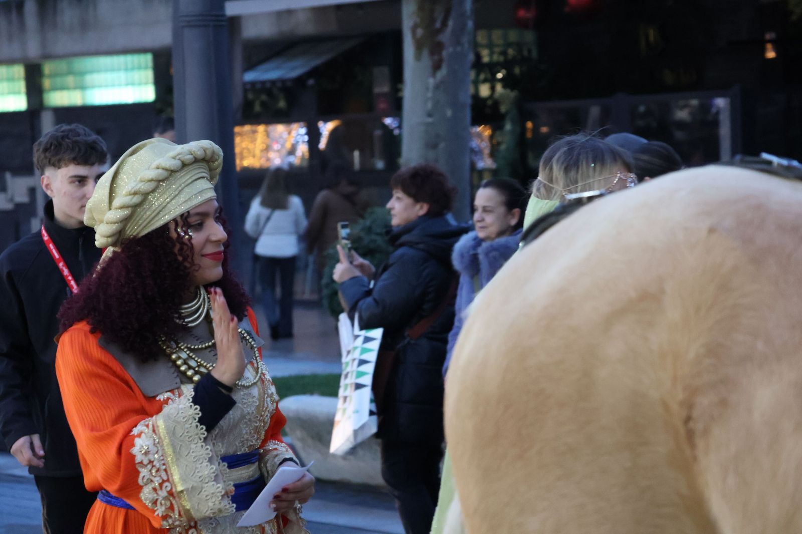 El Cartero de Sus Majestades de Oriente recoge las cartas de los pequeños zamoranos (14).JPG