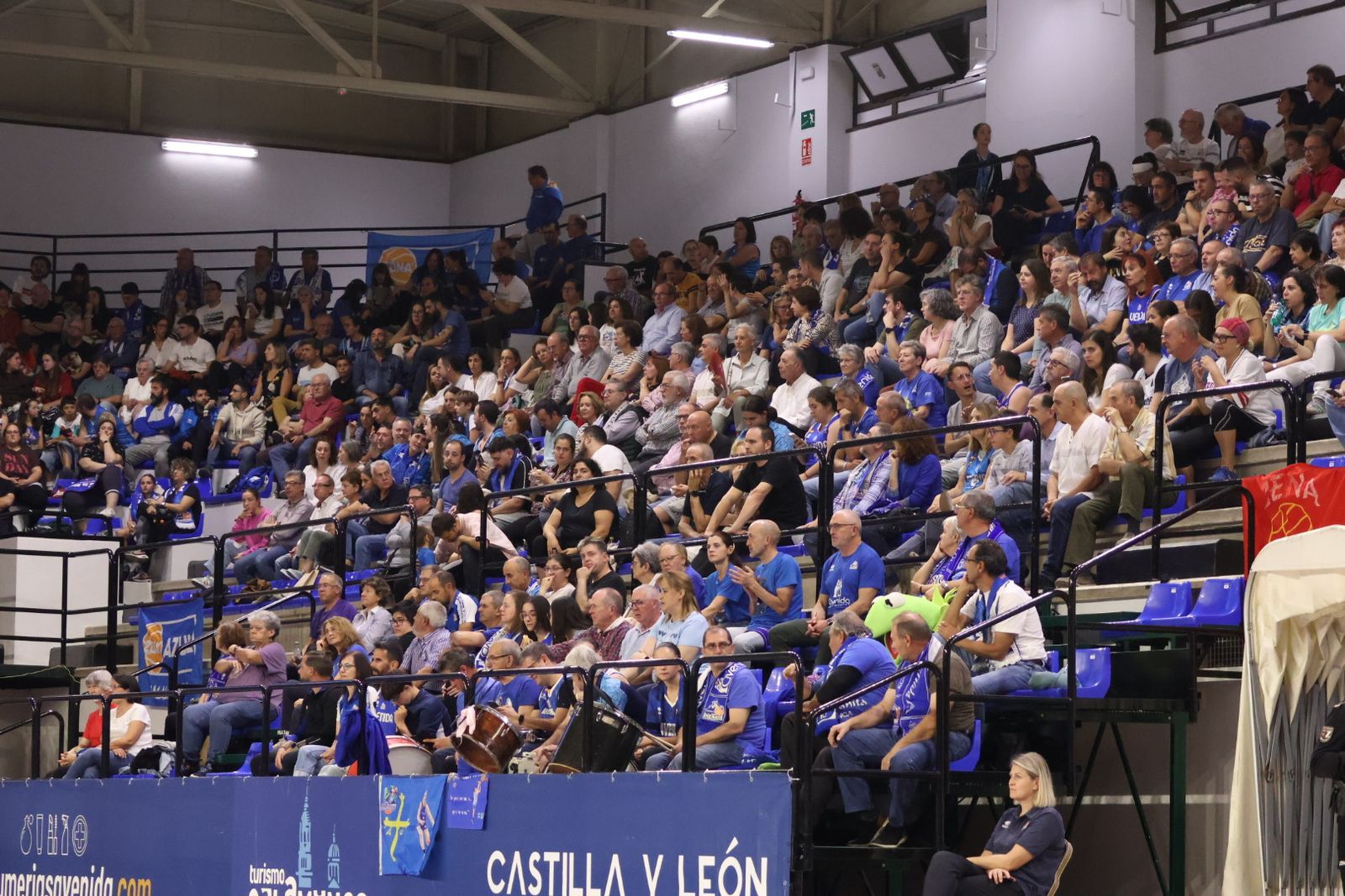 Perfumerías Avenida - Nyon Basket