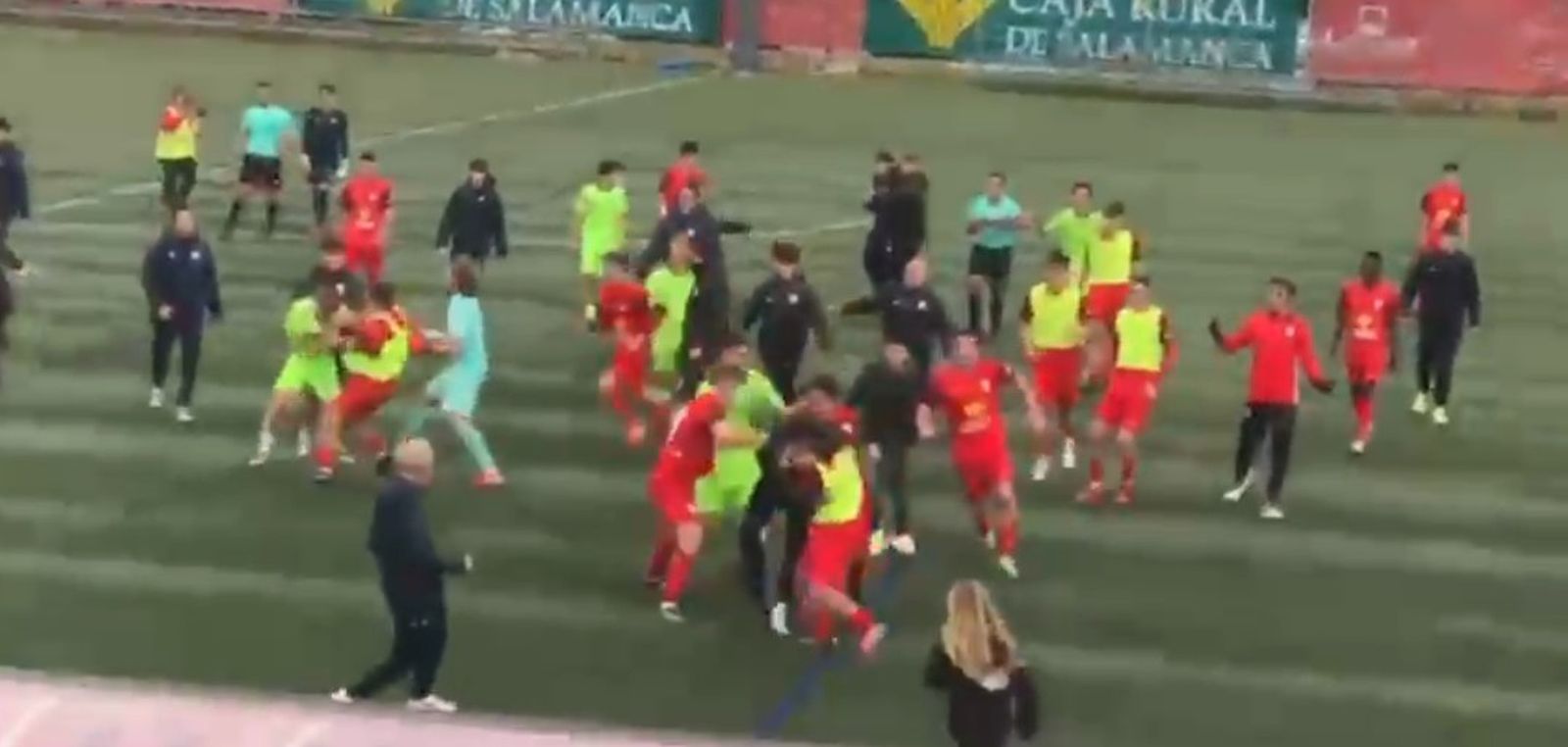 Pelea jugadores Santa Marta